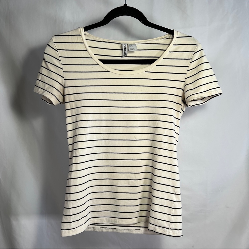 🔥4 for $20🔥Divided by H&M Basic Black & White Striped T-Shirt Size S